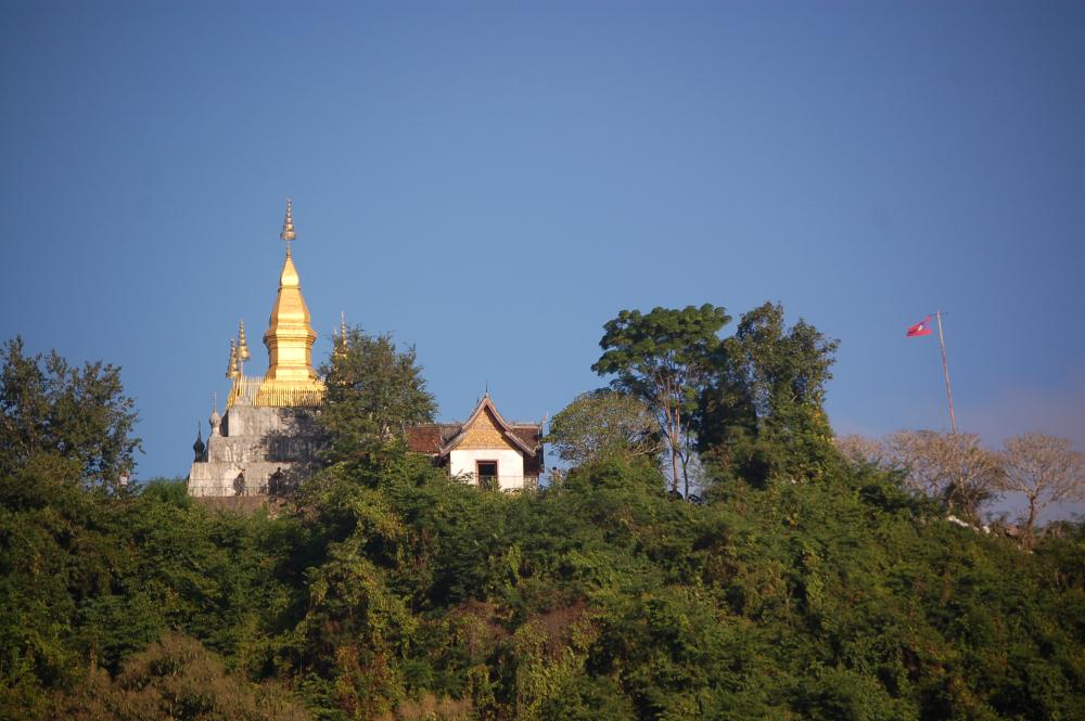 Le Mont Phousi et son stupa Chomsy