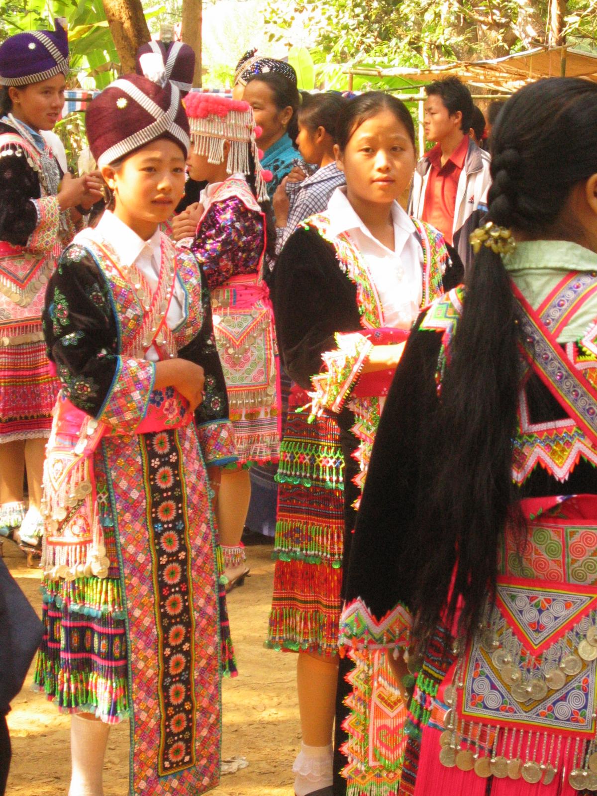 Nouvel an Hmong autour de Luang Prabang