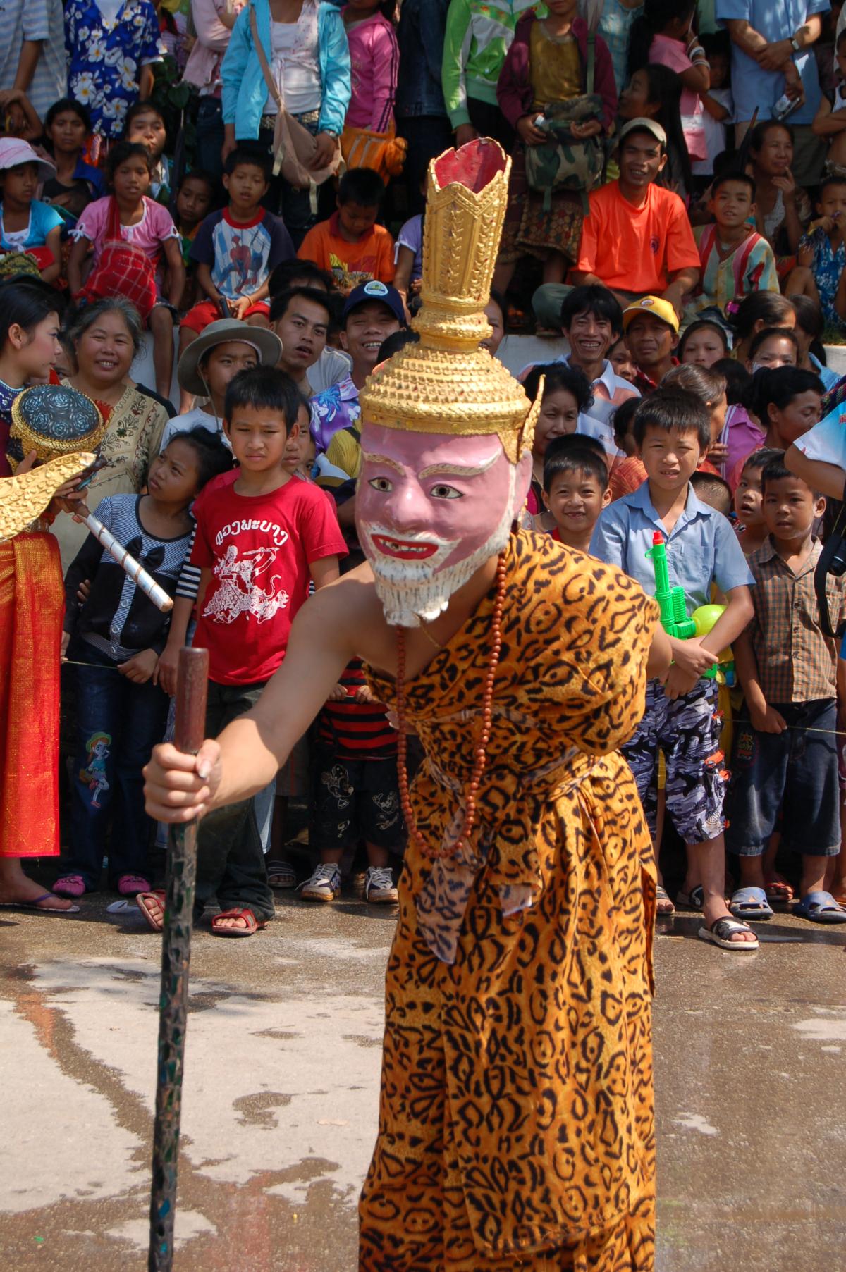 Costumes traditionnels durant le défilé du Pimay Lao