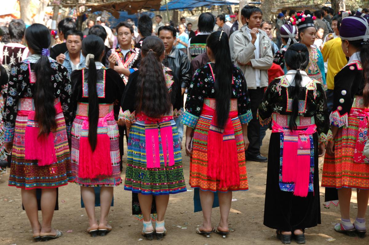 Nouvel an Hmong autour de Luang Prabang
