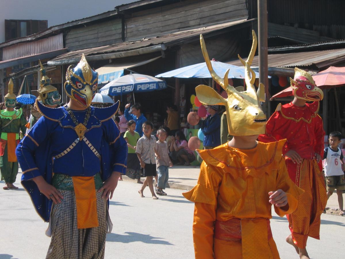 Luang Prabang celebrates the World Heritage birthday (25/11/1995)