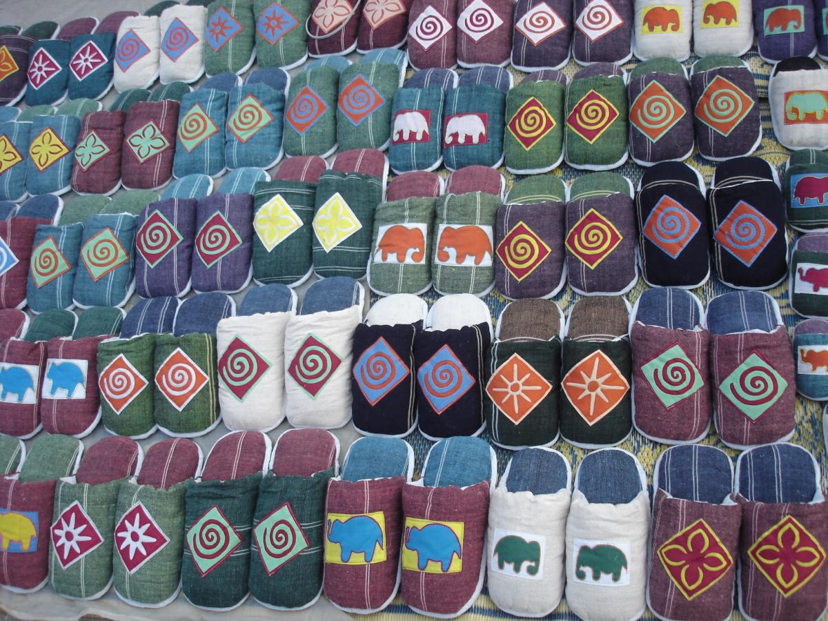 Produits Hmong au marché de nuit de Luang Prabang