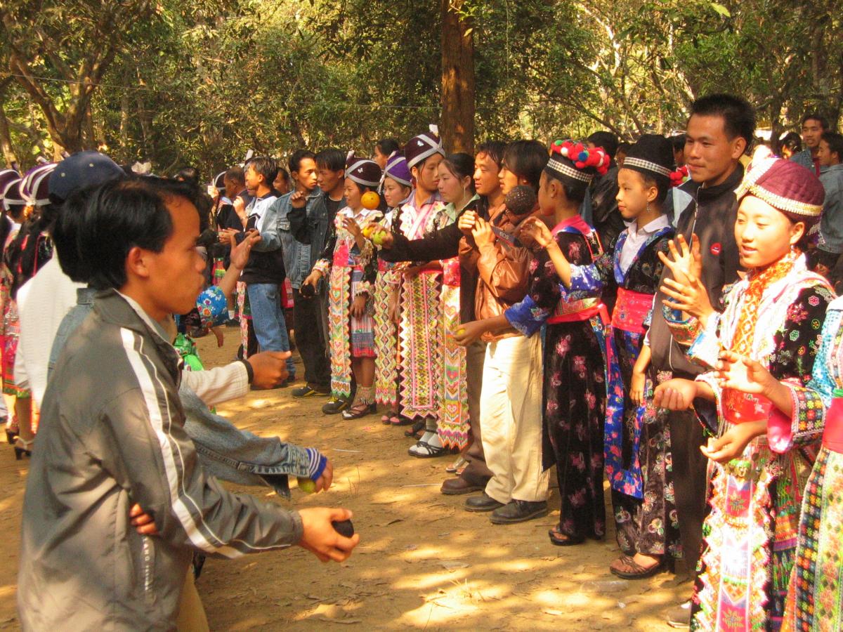 Nouvel an Hmong autour de Luang Prabang