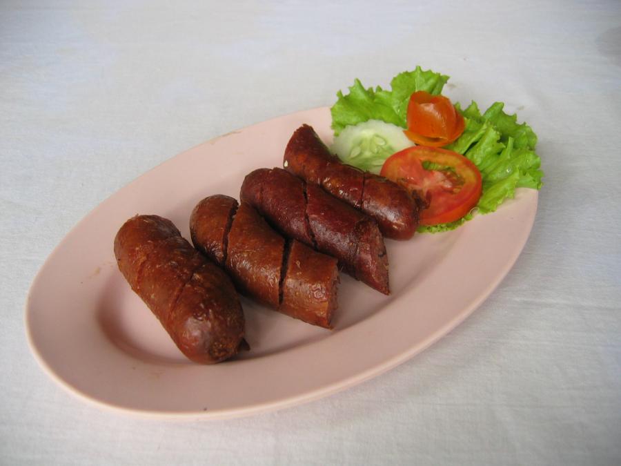 La saucisse Lao, fourrée à la citronelle
