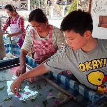 Saa paper handicraft factory in Ban Xang Khong