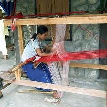 Young weaver in Ban Phanom