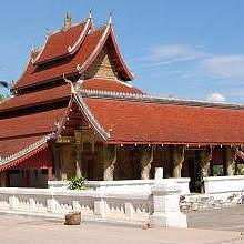 Wat Mai in Luang Prabang - vihan