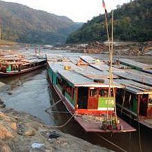 Houay Xay : traditional boats at the port