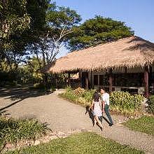 A welcome center, a restaurant, a library on site