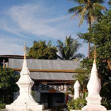 Stupa in the garden of Wat Ho Xieng