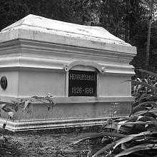 La tombe de Henri Mouhot, Ban Phanom
